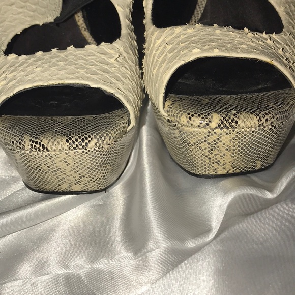 Jessica Simpson heels - Picture 7 of 7